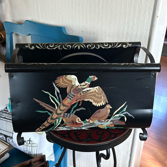 Vintage Black Metal Toleware Magazine Rack with Painted Pheasants - Picture 2 of 8